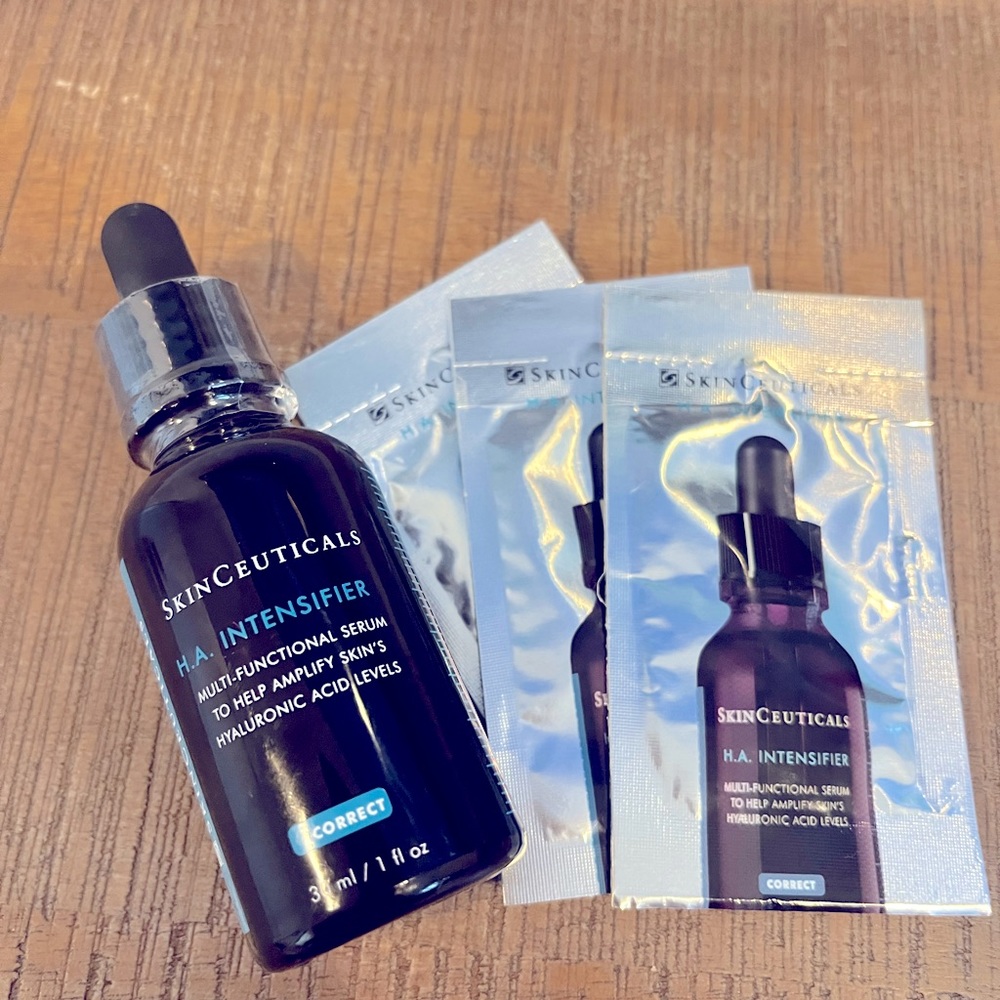 SkinCeuticals H.A. Intensifier